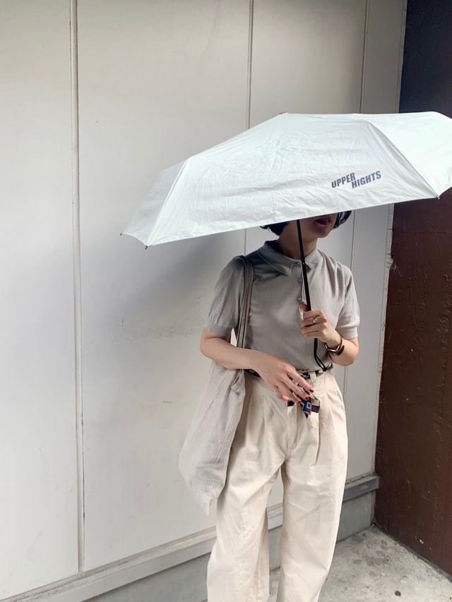 日傘の“貴婦人感”がしっくり来ない問題を解決する「スポーティな日傘 