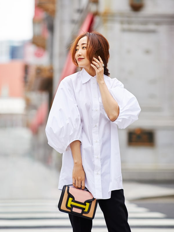 神崎恵さんの私服公開「これまで苦手だった白シャツが着られるようになったワケ」スライダー1_4