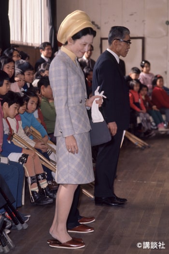 クリーム色の帽子は、養護学校の生徒への優しいお気遣い_img0