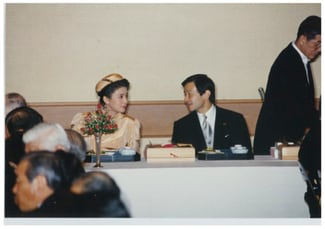 天皇、皇后両陛下、31回目の結婚記念日】雅子さまが「饗宴の儀」でお召しになった、全６着の華麗なドレスと着物に秘められた物語 | 雅子さま<br>「日々のつれづれ」  | mi-mollet（ミモレ） | 明日の私へ、小さな一歩！（1/2）