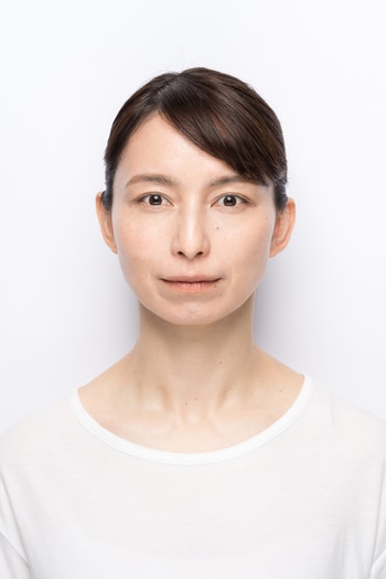 １分で完了！まぶたのたるみを解消する話題の“まぶたどっこいしょ”。40代の目元をぱっちりとさせる秘技を公開！_img0