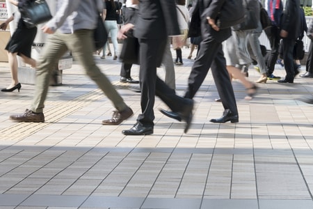 国も促進する副業・兼業。そのメリットとデメリット「ワークライフバランスの崩壊」を避けるには_img0