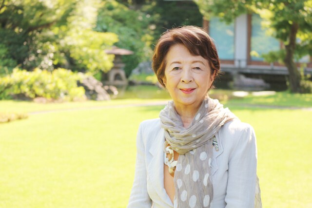 人に期待するとしんどい 期待は自分に 下重暁子さん インタビュー Br 未来が変わる小さなchange Mi Mollet ミモレ 明日の私へ 小さな一歩