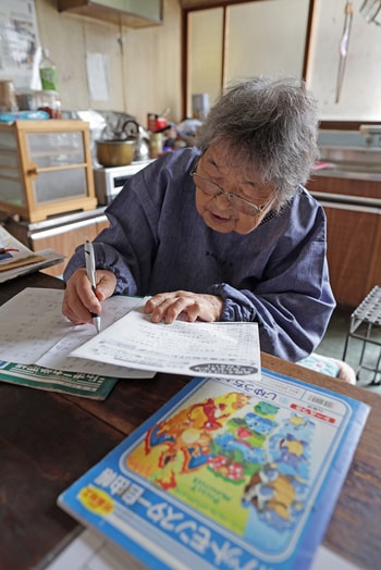 「気に入らん部分は目をつむるの」。103歳の哲代おばあちゃんが語る、夫婦が添い遂げる秘訣_img0