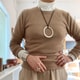 【50代ファッション】今年最後のお買いものは、心躍るシルバージュエリー