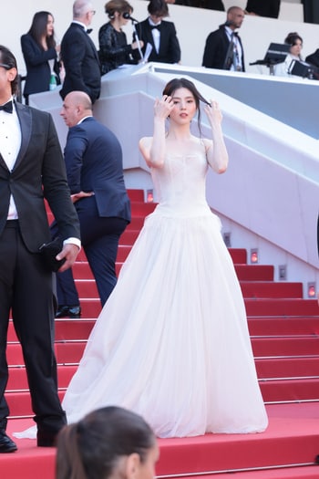 2人の韓国女優が世界中に見せつけた、パーフェクトな美しさ。カンヌ国際映画祭レッドカーペット_img0