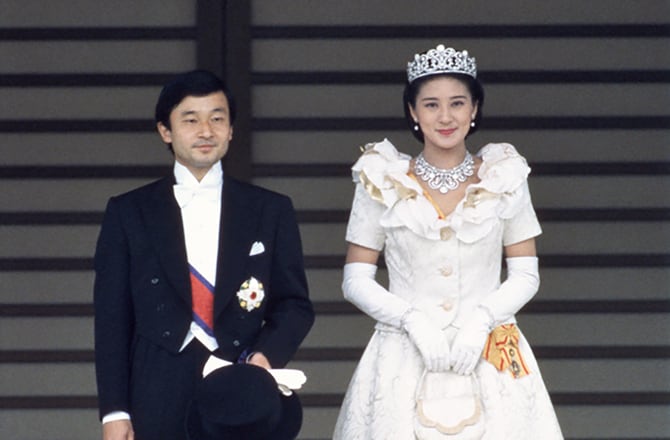 1993年6月9日、結婚の儀を終え、宮殿からパレードへ。写真／JMPA