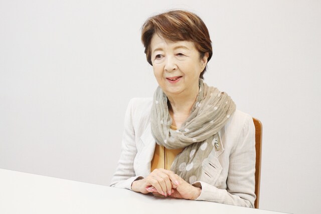 人に期待するとしんどい 期待は自分に 下重暁子さん インタビュー Br 未来が変わる小さなchange Mi Mollet ミモレ 明日の私へ 小さな一歩