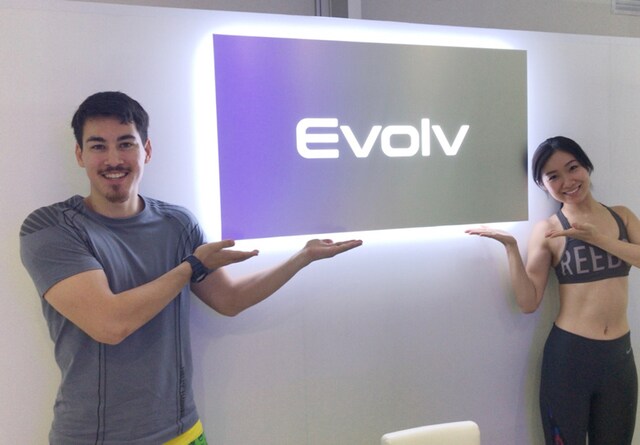 15分で最大700kcalを消費!?EMSトレーニング『Evolv』やってます