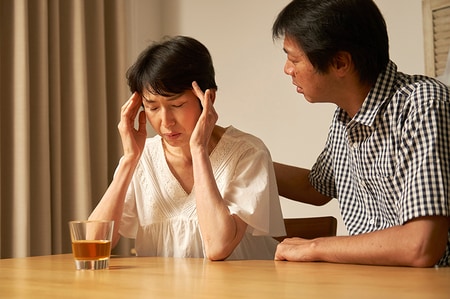 「頭が痛い」と訴える妻の真意を夫は読み取れる？夫婦円満の秘訣は「共感力」と「質問力」_img0