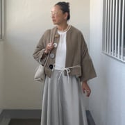 秋の「ライトグレー」は年齢を重ねるほどに好きになる色【岡本敬子の60代ファッション】