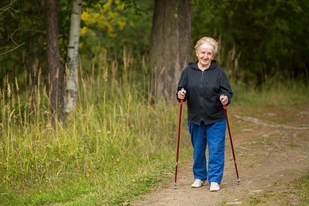 高齢者の2割近くは病気なし！100歳にして自分の足で歩く秘訣とは。_img0