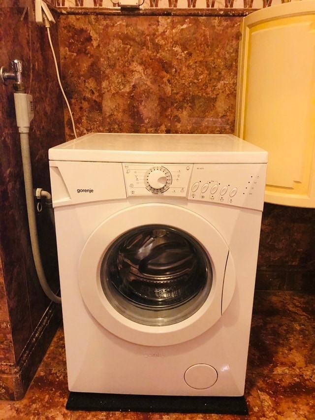 ほほ新品 洗濯機 (4ヶ月しか使ってません)