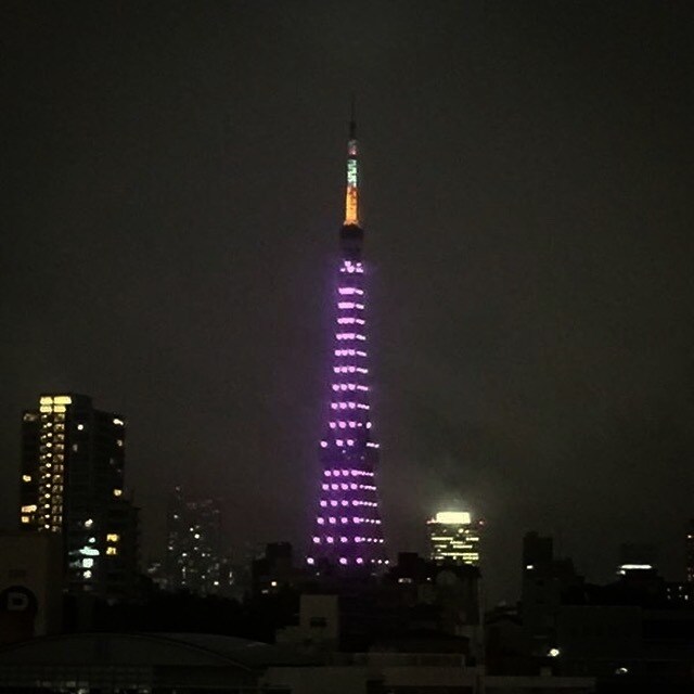 東京タワーがピンク色に 感慨深い1日です Life Is ビューティフル Mi Mollet ミモレ 明日の私へ 小さな一歩