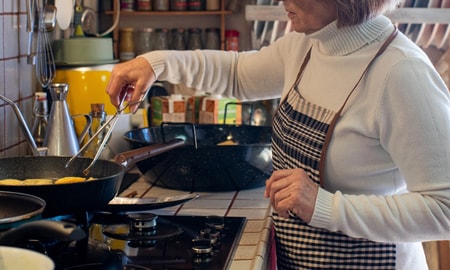 「そこに愛はある？」夫の食事を40年以上作り続けた60代妻。日々密かに思うのは…【人生の午後に詠む短歌 ＃ごごたん】_img0